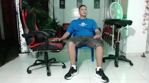 Snapshot of damyan_2003 chatting on January 6, 2025, 11:31 pm damyan_2003 online show from January 6, 2025, 11:31 pm