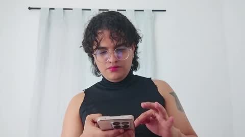 Snapshot of dan_blous chatting on February 10, 2026, 2:04 am Diane Blosson online show from February 10, 2026, 2:04 am