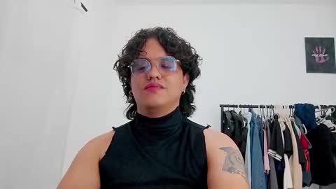 Snapshot of dan_blous chatting on February 26, 2026, 3:05 am Diane Blosson online show from February 26, 2026, 3:05 am