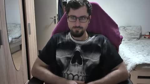 King Dan online show from October 7, 2025, 7:00 pm