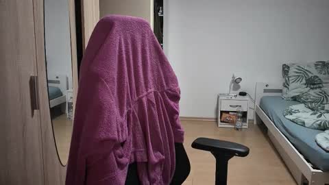 King Dan online show from October 29, 2025, 7:59 pm