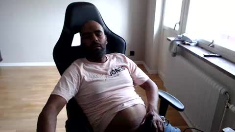 Snapshot of dan_the_man43 chatting on June 29, 2026, 3:23 pm dan_the_man43 online show from June 29, 2026, 3:23 pm