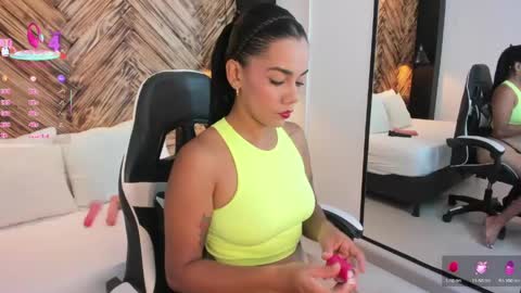 D A N A  online show from April 18, 2026, 12:20 pm