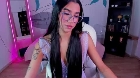 dana_paula online show from November 5, 2025, 11:32 am
