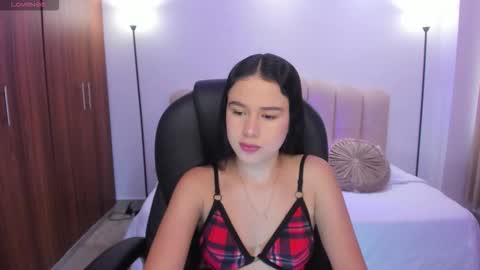 danaa_rouse online show from September 23, 2025, 7:17 pm