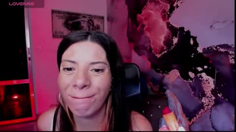 Danaa Rey online show from December 2, 2025, 11:15 am