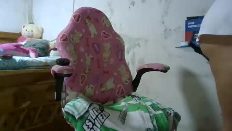 Snapshot of danae01 chatting on April 19, 2026, 7:16 pm danae01 online show from April 19, 2026, 7:16 pm