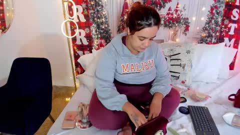 danaferluccio online show from December 5, 2025, 6:26 pm