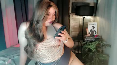 Snapshot of dangerous_womanxx chatting on February 11, 2025, 9:35 pm Ms. K online show from February 11, 2025, 9:35 pm