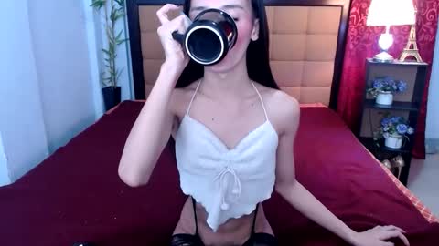 Nica online show from December 5, 2024, 5:39 pm