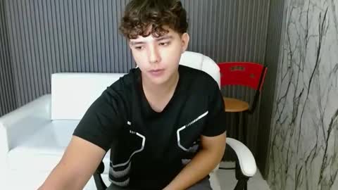 dani_cumboy online show from September 27, 2025, 1:27 pm