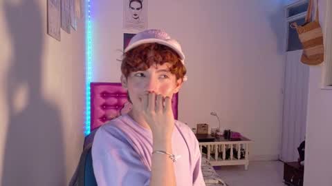 Snapshot of dani_dancer chatting on December 18, 2025, 5:24 am Dani Dancer online show from December 18, 2025, 5:24 am