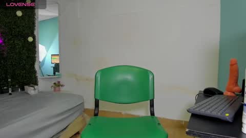 dani_lue online show from December 15, 2024, 3:20 pm