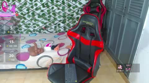 dani_lue online show from October 13, 2025, 2:06 pm