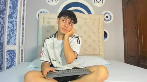 Snapshot of dani_rivass chatting on September 13, 2025, 11:32 am Daniel online show from September 13, 2025, 11:32 am