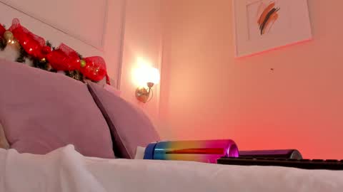 Hi I am Dani online show from December 21, 2024, 2:47 pm