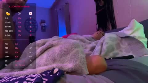 Snapshot of danidragon69 chatting on December 21, 2024, 11:44 am Dani Dragon online show from December 21, 2024, 11:44 am