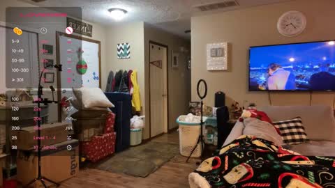 Snapshot of danidragon69 chatting on December 22, 2024, 9:44 am Dani Dragon online show from December 22, 2024, 9:44 am