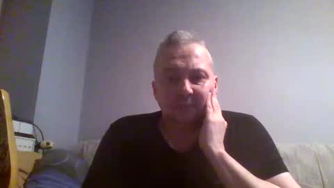 Snapshot of daniel0028 chatting on April 17, 2026, 12:57 am dan online show from April 17, 2026, 12:57 am