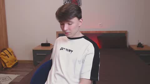 Snapshot of daniel_isaak chatting on March 1, 2025, 10:31 pm Daniel Jerry online show from March 1, 2025, 10:31 pm