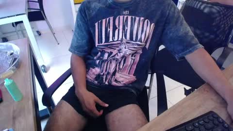 daniel_velez26 online show from April 20, 2026, 7:26 pm