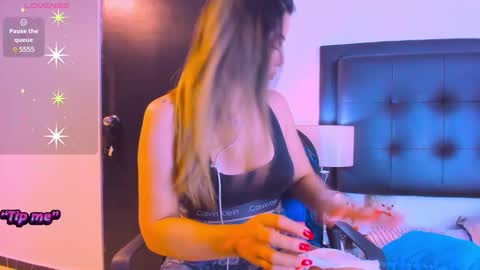 daniela online show from March 10, 2025, 5:29 pm