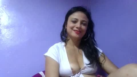 Snapshot of daniela_love1 chatting on October 16, 2025, 9:05 pm daniela_love1 online show from October 16, 2025, 9:05 pm