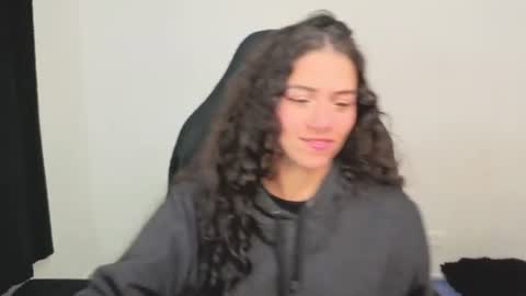 Snapshot of daniela_rivasthl chatting on June 26, 2026, 6:40 am daniela_rivasthl online show from June 26, 2026, 6:40 am