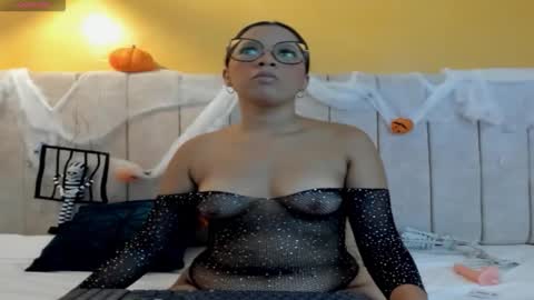 danielaa sofia online show from November 1, 2025, 2:19 pm