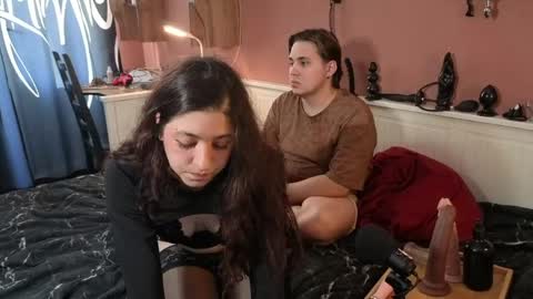 Snapshot of daniellamintzer chatting on May 20, 2026, 2:45 pm Sonya and Tom online show from May 20, 2026, 2:45 pm