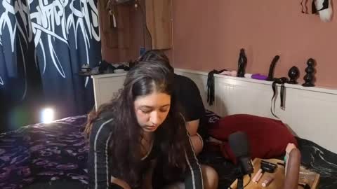 Snapshot of daniellamintzer chatting on May 26, 2026, 3:30 pm Sonya and Tom online show from May 26, 2026, 3:30 pm