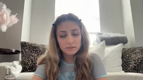 daniellarae1 online show from April 5, 2026, 10:51 pm
