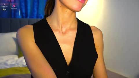 Danielle online show from March 12, 2026, 11:49 am