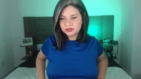 daniellerain online show from March 6, 2025, 1:05 am