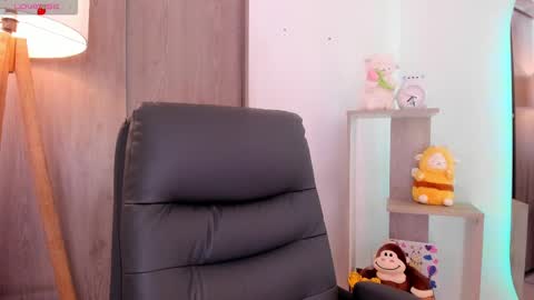 Danielle Rose online show from October 3, 2025, 9:34 pm