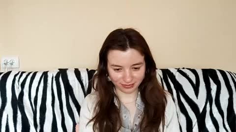 Snapshot of daniellevaulet chatting on March 18, 2026, 8:06 am Mia online show from March 18, 2026, 8:06 am