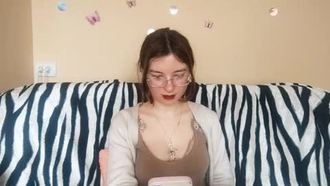 Snapshot of daniellevaulet chatting on April 20, 2026, 1:14 pm Mia online show from April 20, 2026, 1:14 pm
