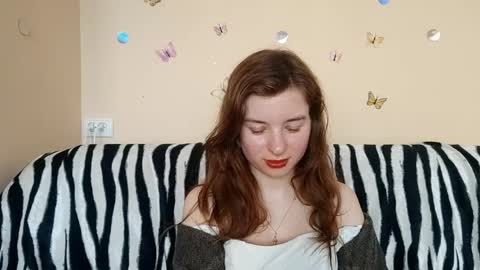 Snapshot of daniellevaulet chatting on April 29, 2026, 1:15 pm Mia online show from April 29, 2026, 1:15 pm