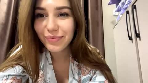 Snapshot of daniellmancher chatting on February 19, 2026, 3:08 pm Julia online show from February 19, 2026, 3:08 pm