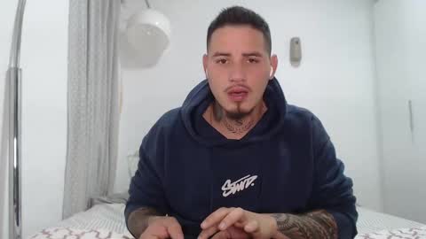 Snapshot of danielmilan chatting on February 5, 2025, 8:11 am THE BIG BOSS online show from February 5, 2025, 8:11 am