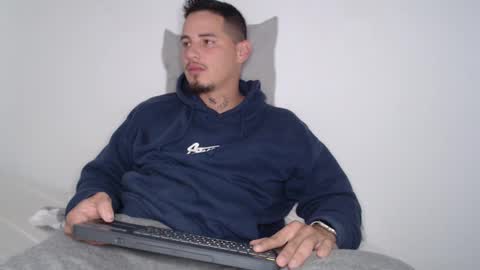 Snapshot of danielmilan chatting on February 8, 2025, 11:44 am THE BIG BOSS online show from February 8, 2025, 11:44 am