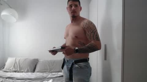 Snapshot of danielmilan chatting on February 10, 2025, 1:22 pm THE BIG BOSS online show from February 10, 2025, 1:22 pm
