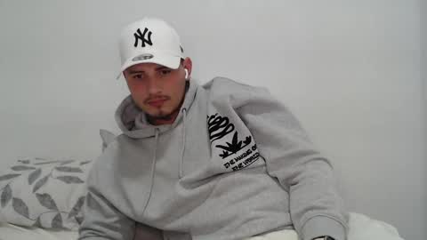Snapshot of danielmilan chatting on March 10, 2025, 6:34 pm THE BIG BOSS online show from March 10, 2025, 6:34 pm