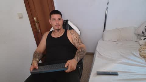 Snapshot of danielmilan chatting on September 17, 2025, 6:48 am THE BIG BOSS online show from September 17, 2025, 6:48 am