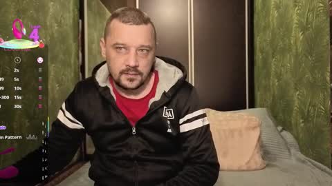 Snapshot of danielocool chatting on December 16, 2025, 7:02 am DanieloCool online show from December 16, 2025, 7:02 am