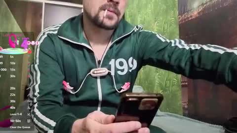 Snapshot of danielocool chatting on February 9, 2026, 6:17 am DanieloCool online show from February 9, 2026, 6:17 am