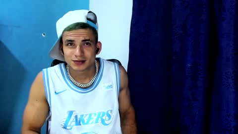 Dani online show from February 8, 2025, 3:41 am