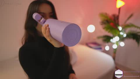 Snapshot of danii_xoxo chatting on February 19, 2025, 11:57 pm online show from February 19, 2025, 11:57 pm