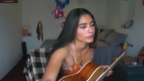 danalle .. online show from January 9, 2026, 5:48 pm