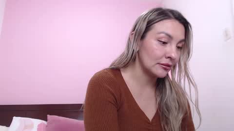 Snapshot of danika_bellaa chatting on December 4, 2024, 2:31 am K A R O L online show from December 4, 2024, 2:31 am